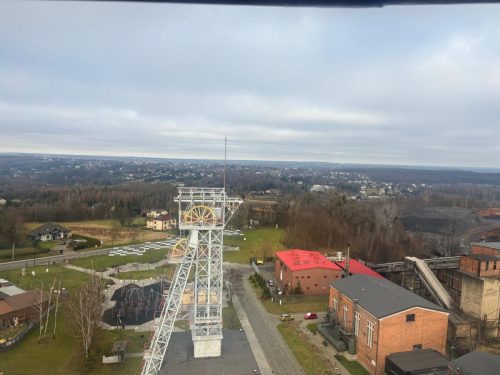 Edukacyjna podróż w głąb historii w ramach przedsięwzięcia MEN „Wyjście z klasą”
